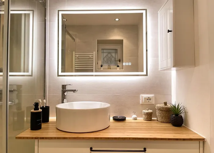 Modern By Honey Homes Sala Comacina