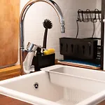 Modern By Honey Homes Апартаменты *