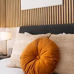 Modern By Honey Homes Сала-Комачина