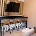 Modern By Honey Homes Lägenhet *